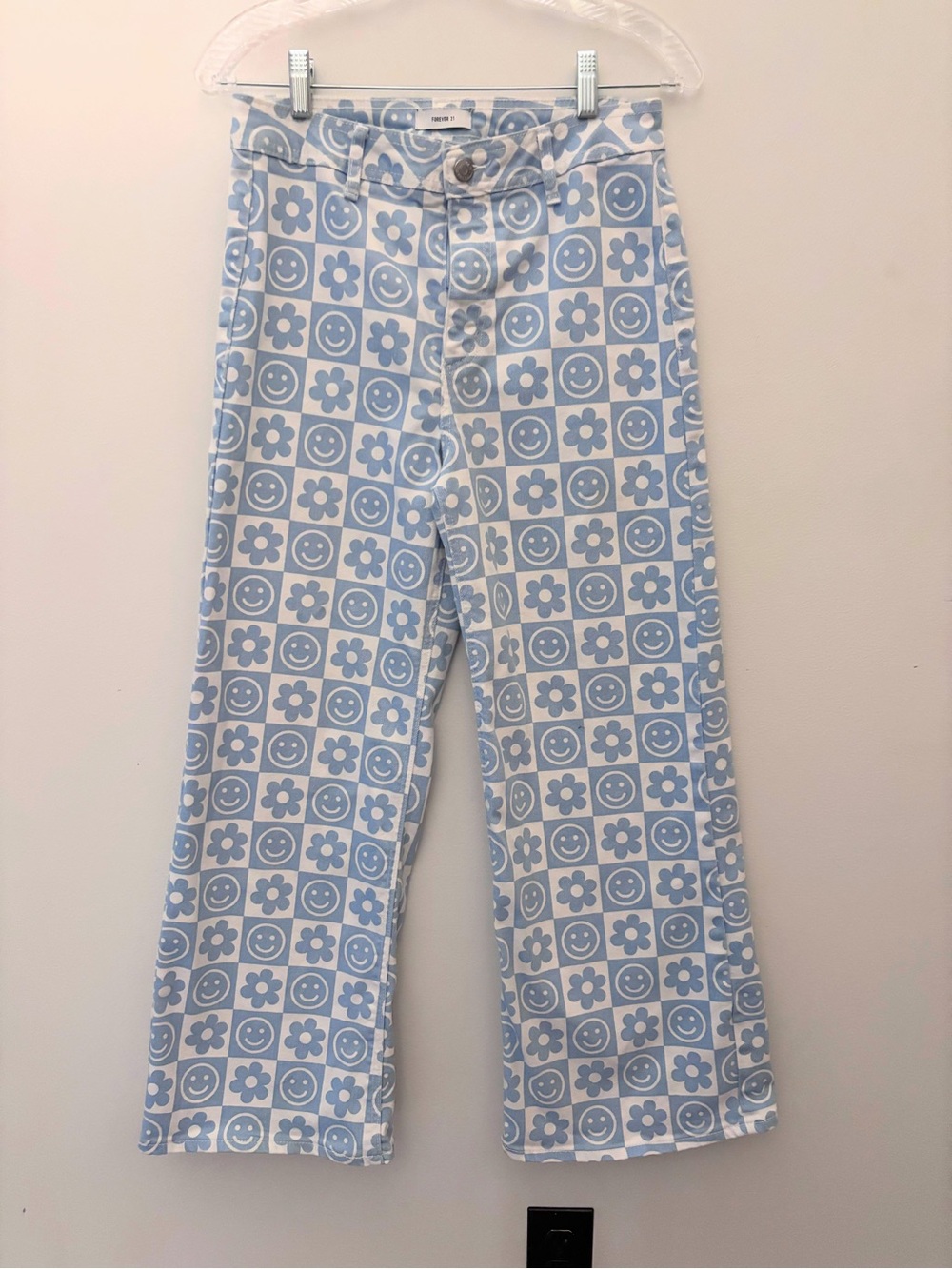 Forever 21 blue white checkered smiley face flower 70’s wide leg jean pants 27